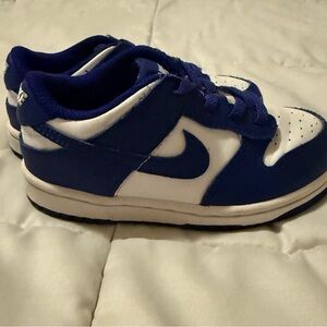 Nike Toddler Blue and White Sneakers